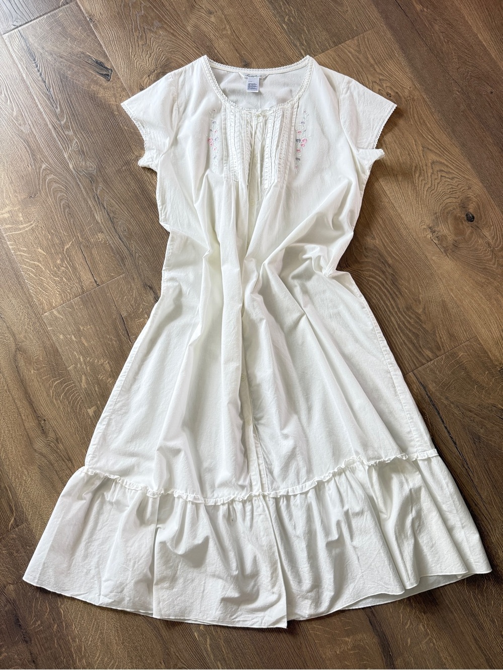 Vintage Inspired Embroidered Button Front
Midi Dress (Nightgown Dress Trend) - Picture 9 of 11